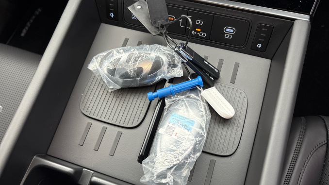 Hyundai SANTA FE 1.6 TGDi Hybrid Calligraphy 5dr 4WD Auto Hybrid Estate - Image 19